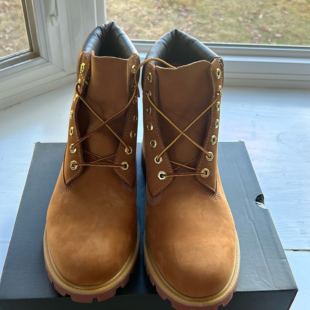 Timberland premium 6 inch waterproof boot men’s size 13. New in box.